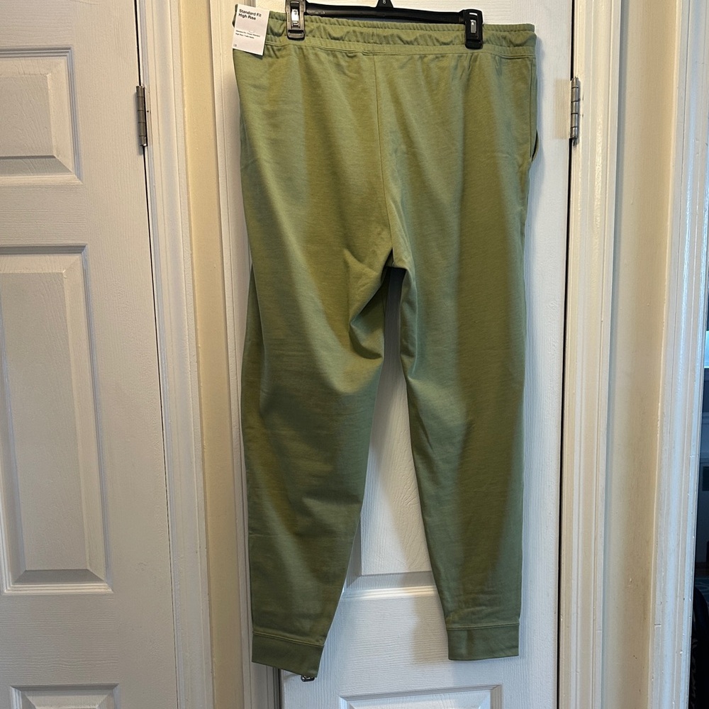 Nike Olive Green Joggers Size XL - Picture 7 of 7